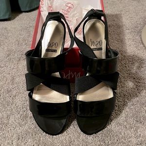 Impo Gabby black sandals size 6.5